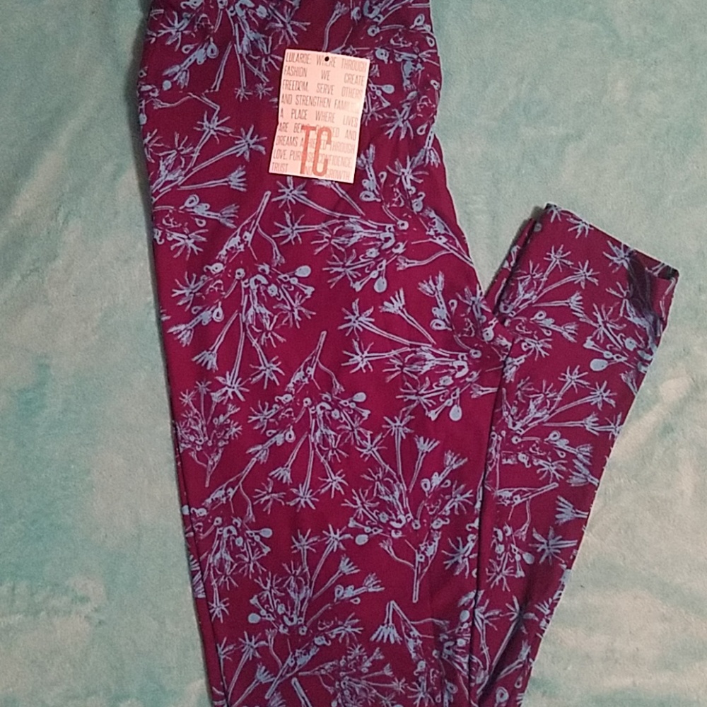 TC Lularoe Leggings. BEAUTIFUL Pattern & Colors